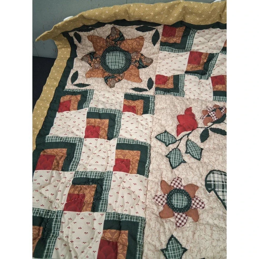 Artisan Handmade Garden Lap Quilt Wall Hanging 33.5x33.5 Square Country Cottage